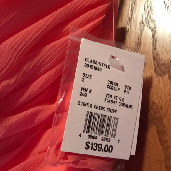 Davids Bridal dress - Picture 4 of 4